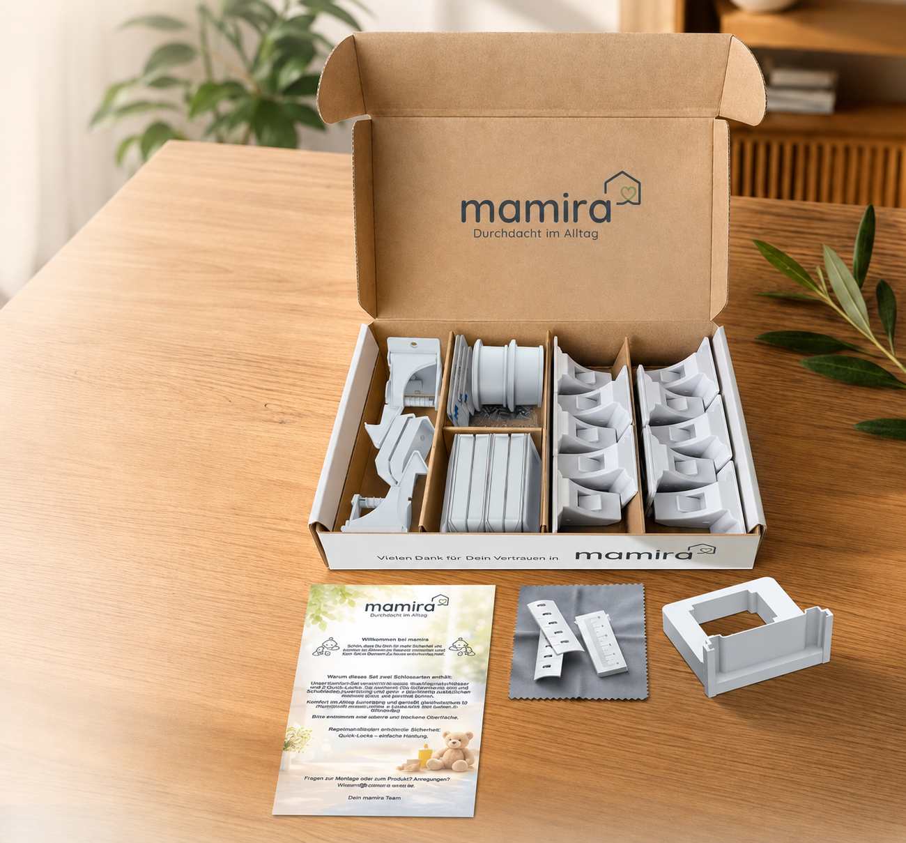 mamira Komfort-Set in geöffneter Verpackung auf einem Holztisch